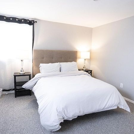 Cheerful Home With Free Parking And Wifi Rochester Exterior photo